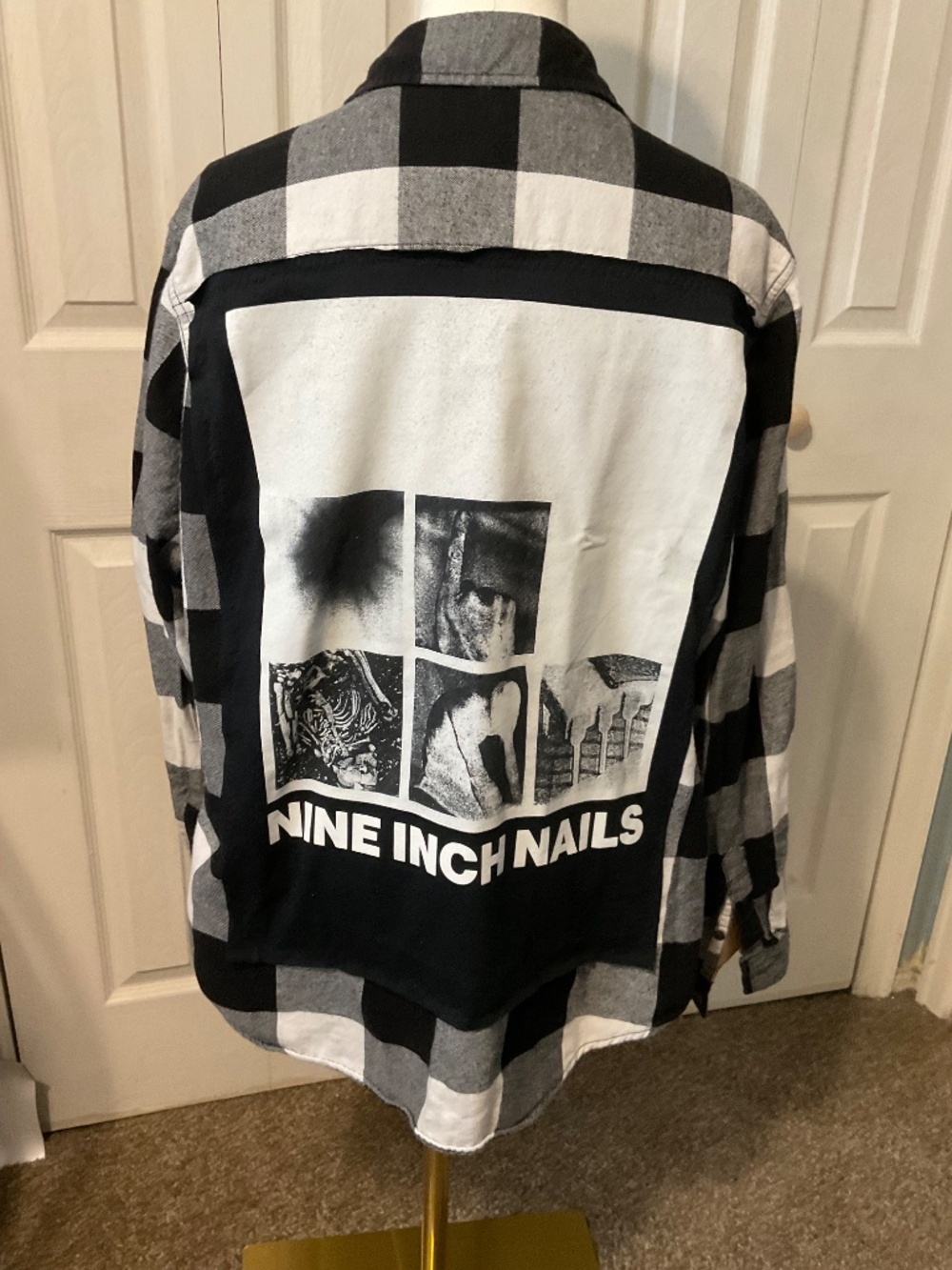 Nine Inch Nails Upcycled Back Graphic T-Shirt on Men's XL Flannel
